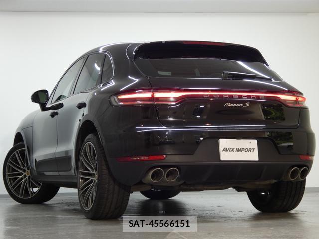 Porsche MACAN 2020-03 8691832-1