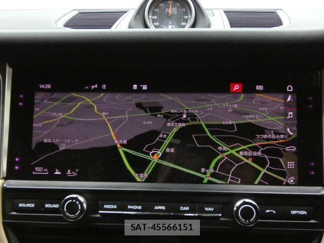 Porsche MACAN 2020-03 8691832-10