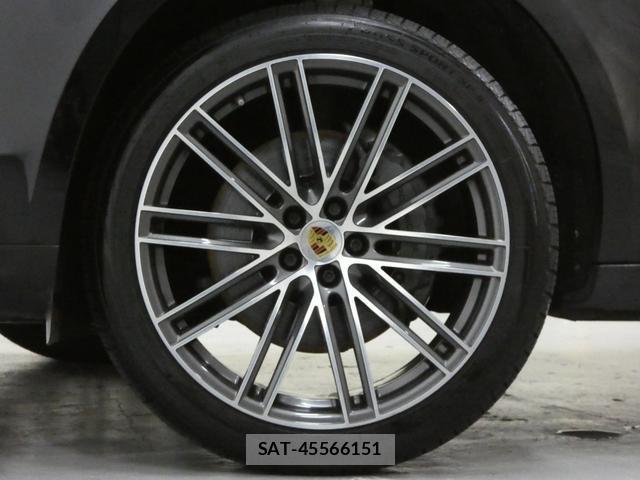 Porsche MACAN 2020-03 8691832-5