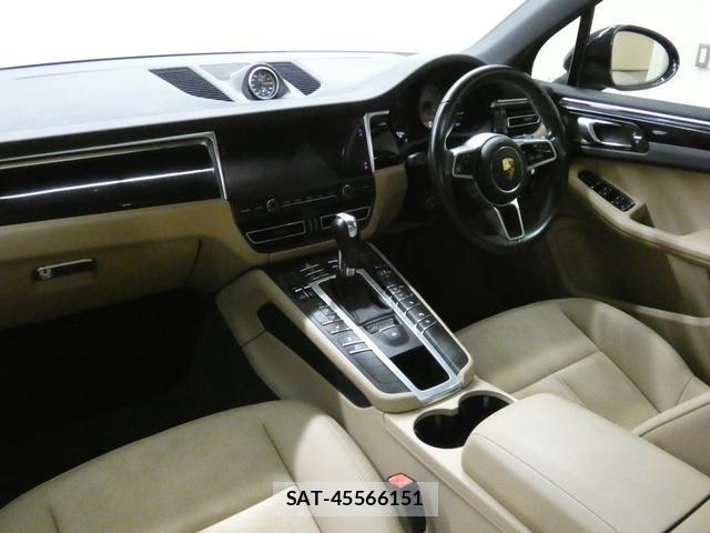 Porsche MACAN 2020-03 8691832-7