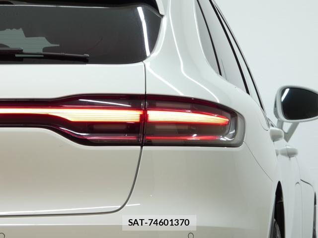Porsche MACAN 2019-10 8691833-3