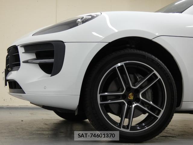 Porsche MACAN 2019-10 8691833-4