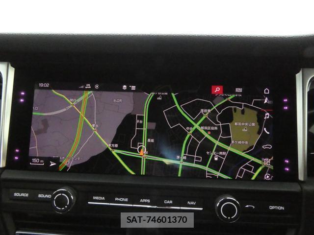 Porsche MACAN 2019-10 8691833-9
