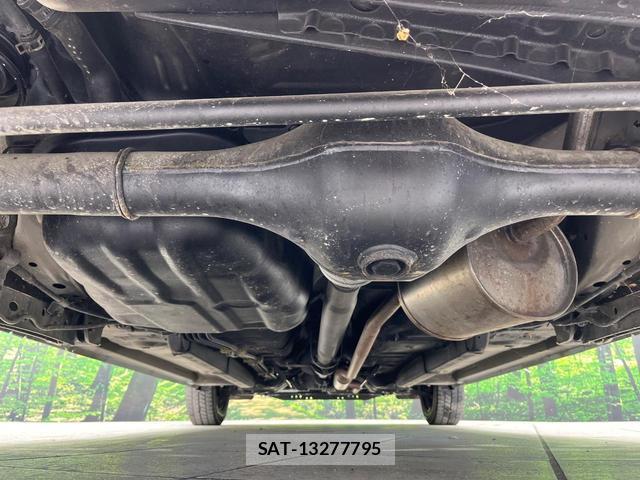 Daihatsu MIRA 2017-08 8690900-19