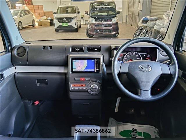 Daihatsu MOVE CONTE 2015-08 8690399-3