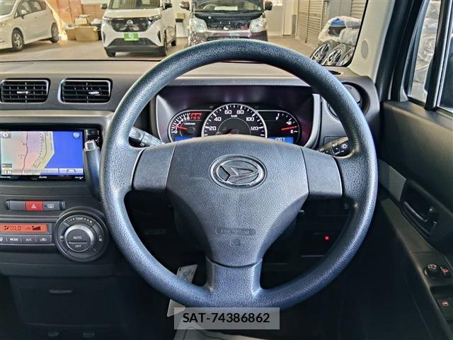 Daihatsu MOVE CONTE 2015-08 8690399-4