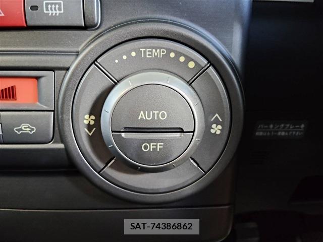 Daihatsu MOVE CONTE 2015-08 8690399-8