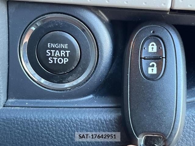 Suzuki MR WAGON 2012-10 8690774-3