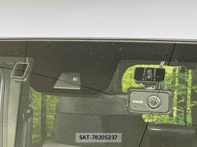 Honda N-VAN 2025-09 8690897-4
