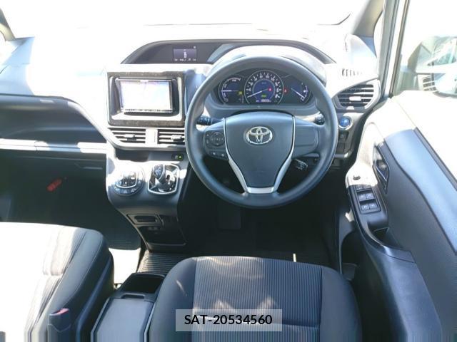 Toyota NOAH 2017-09 8690599-2