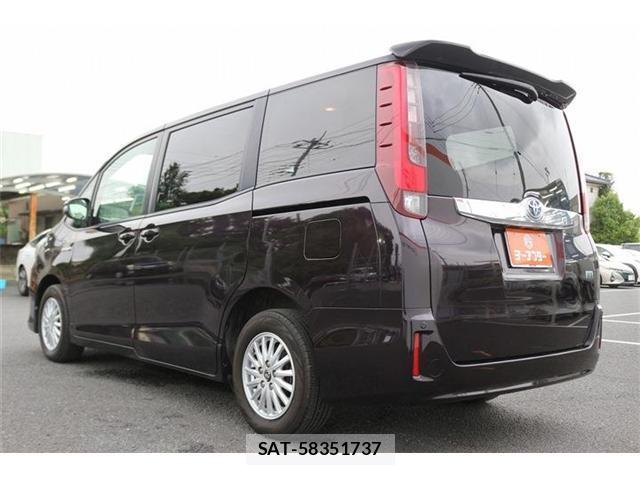 Toyota NOAH 2014-05 8690651-6