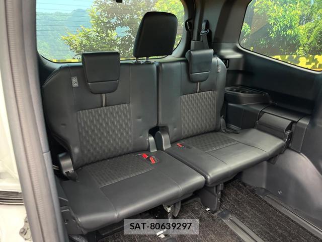 Toyota NOAH 2023-07 8690821-8