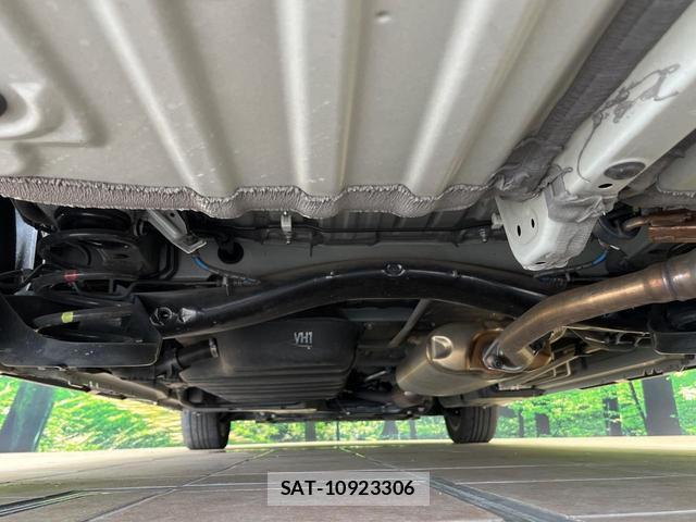 Toyota NOAH 2022-07 8690891-19