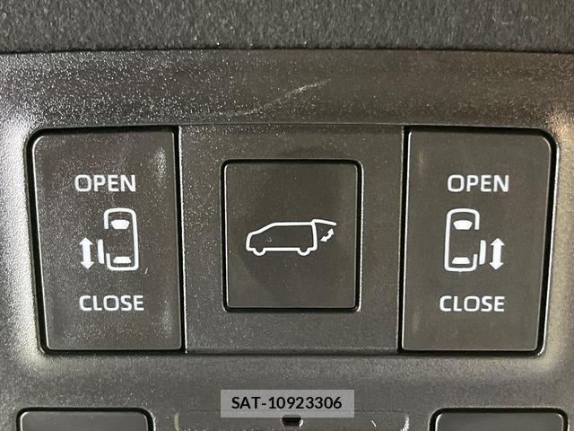 Toyota NOAH 2022-07 8690891-4