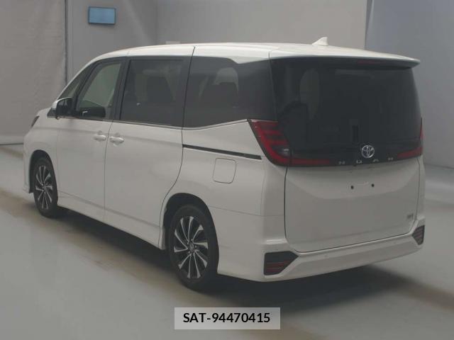 Toyota NOAH 2023-11 8690923-1