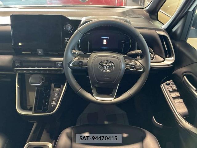 Toyota NOAH 2023-11 8690923-2