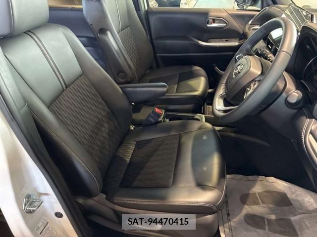 Toyota NOAH 2023-11 8690923-3