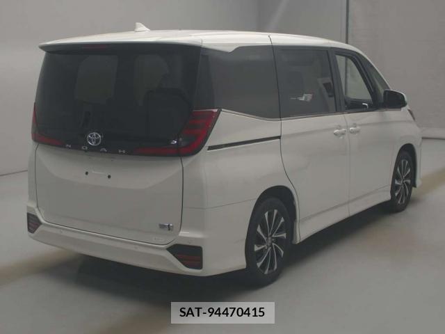 Toyota NOAH 2023-11 8690923-8