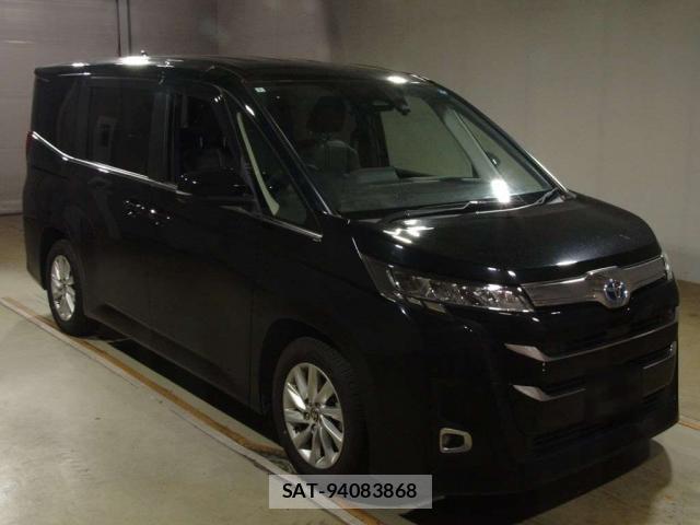 Toyota NOAH 2022-03 8690932-0