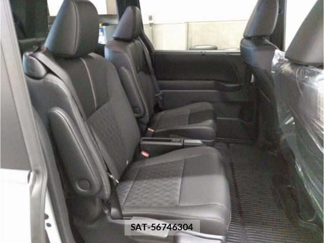 Toyota NOAH 2025-07 8690946-3