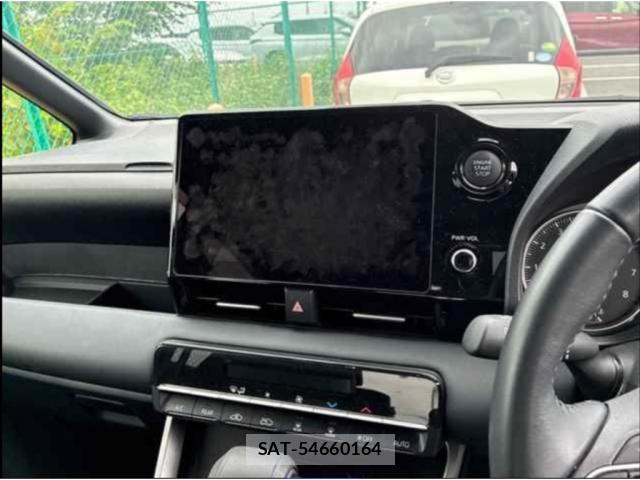 Toyota NOAH 2024-04 8690950-2