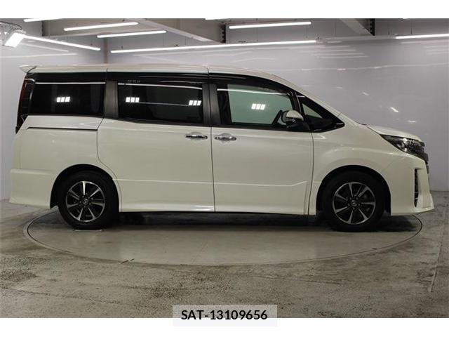Toyota NOAH 2020-11 8691006-3