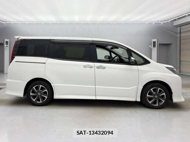 Toyota NOAH 2021-03 8691313-12