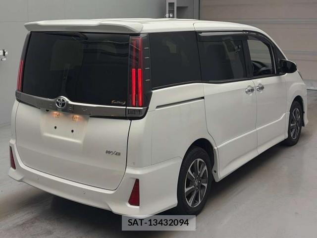 Toyota NOAH 2021-03 8691313-2