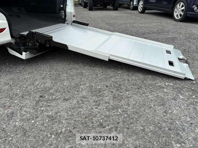 Toyota NOAH 2022-11 8691316-2