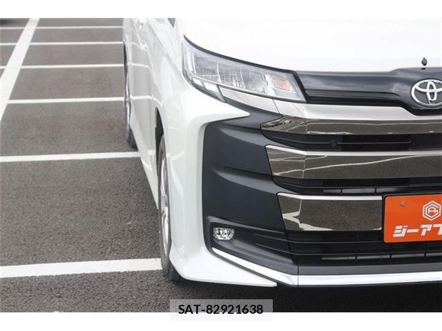 Toyota NOAH 2023-04 8691612-16