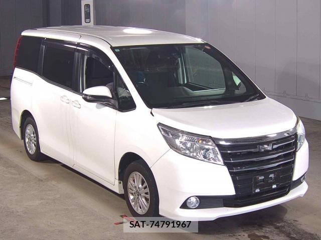 Toyota NOAH 2016-10 8691763-0