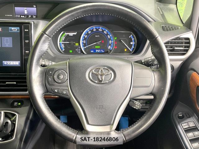 Toyota NOAH 2016-06 8691807-11