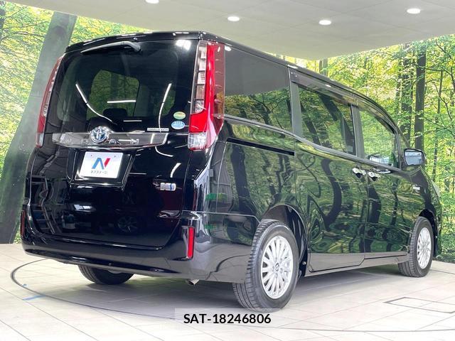 Toyota NOAH 2016-06 8691807-17