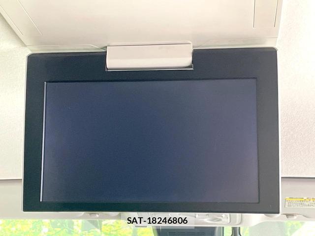Toyota NOAH 2016-06 8691807-2