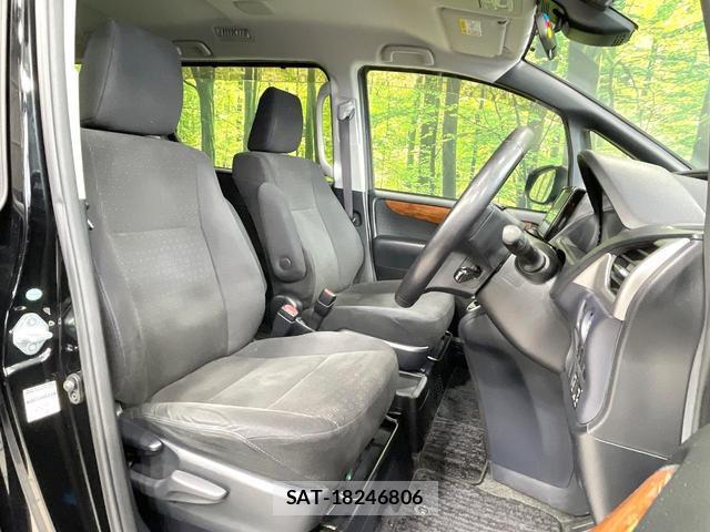 Toyota NOAH 2016-06 8691807-7