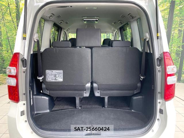 Toyota NOAH 2013-09 8691819-10