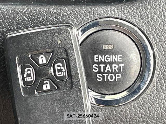 Toyota NOAH 2013-09 8691819-6