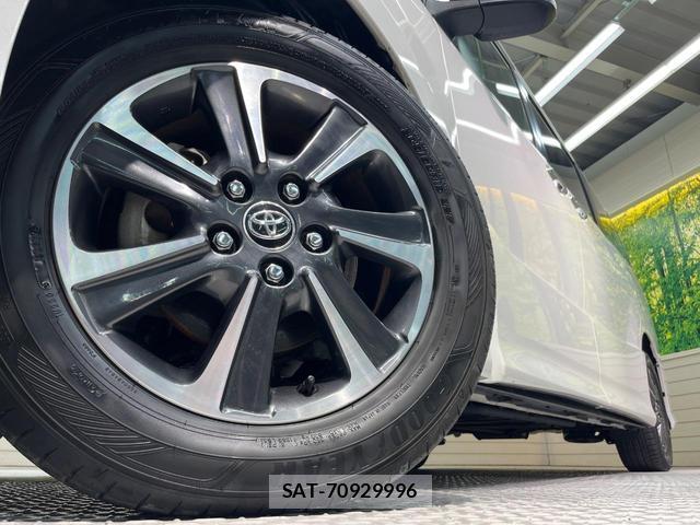 Toyota NOAH 2018-12 8691941-13