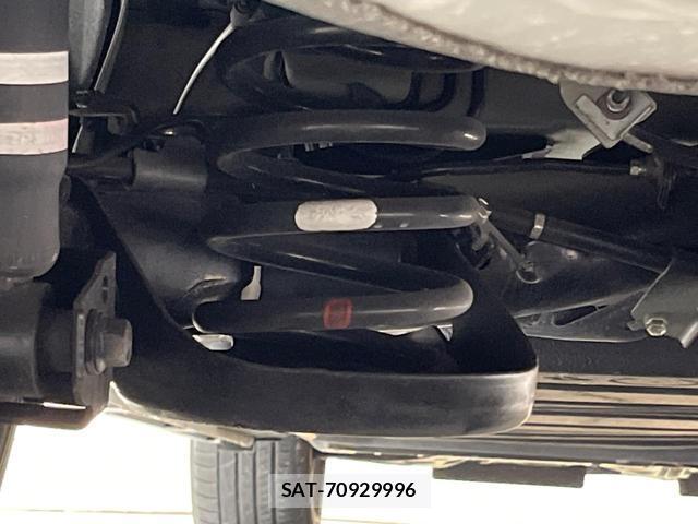 Toyota NOAH 2018-12 8691941-19