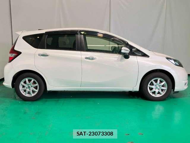 Nissan NOTE 2017-05 8691234-3