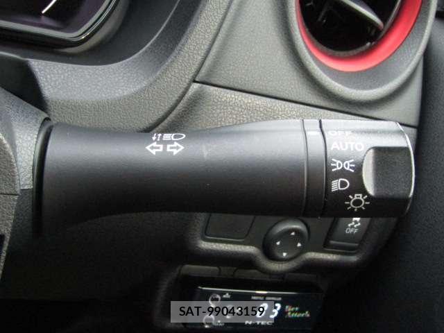 Nissan NOTE 2016-08 8691741-13