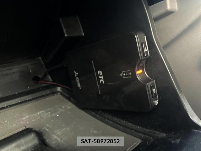 Nissan CLIPPER VAN 2015-11 8690732-3