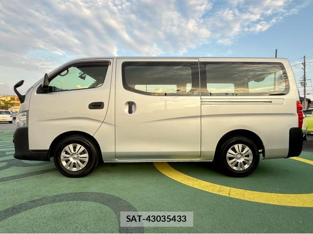 Nissan NV350 Caravan 2019-02 8691691-1