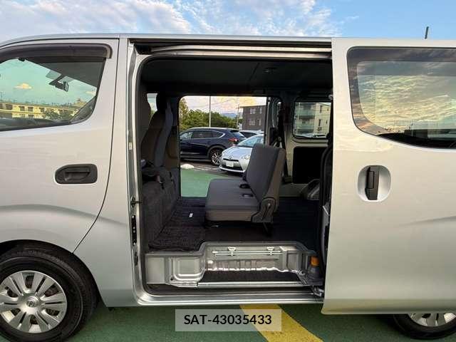 Nissan NV350 Caravan 2019-02 8691691-10