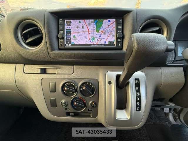 Nissan NV350 Caravan 2019-02 8691691-13