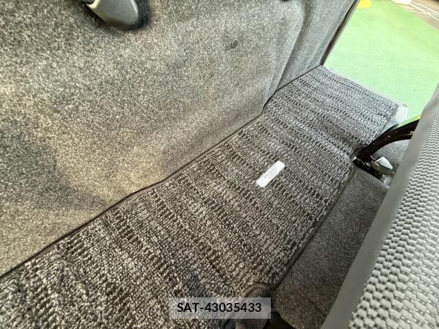 Nissan NV350 Caravan 2019-02 8691691-18