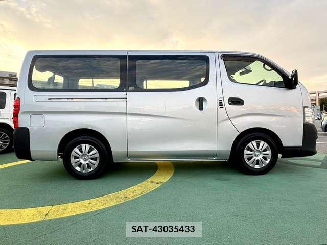 Nissan NV350 Caravan 2019-02 8691691-2