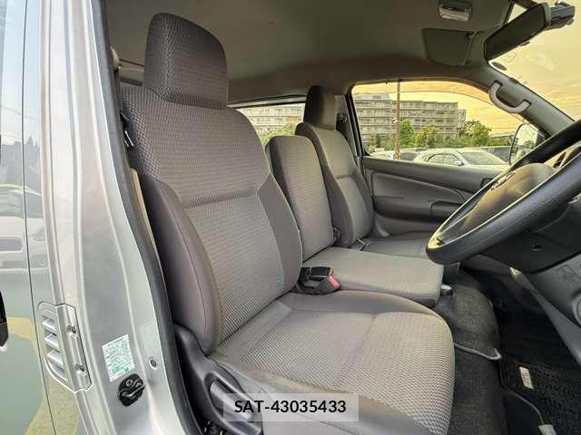 Nissan NV350 Caravan 2019-02 8691691-5