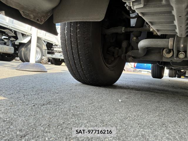 Nissan CARAVAN WAGON 2015-06 8690978-9