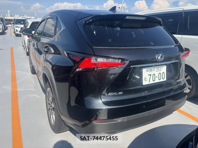 Lexus NX 2016-06 8690607-3